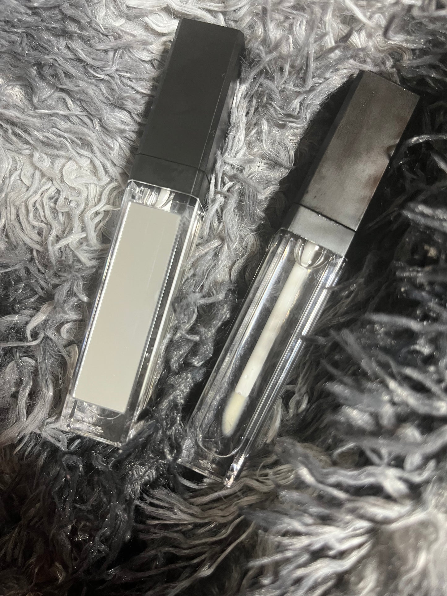 Clear gloss + mirror and light